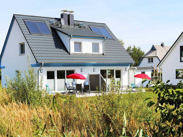 Ferienhaus für 6 Personen, mit Sauna und Garten sowie Terrasse in Karlshagen - 2
