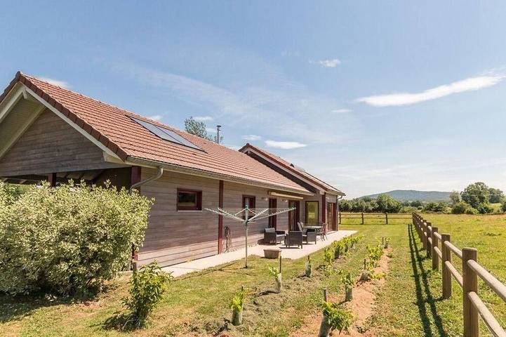 Gîte pour 4 personnes, avec Jardin