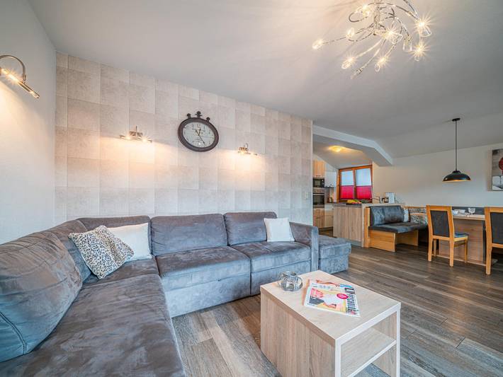 Ganze Wohnung, Geräumige Wohnung im Zentrum von Westendorf. in Westendorf (Tirol), Kaisergebirge