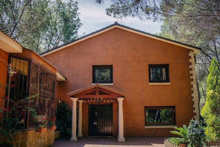 Romeu. Impresionante chalet  en un tranquilo paraje natural cerca de la playa in Sagunto, Costa de Valencia