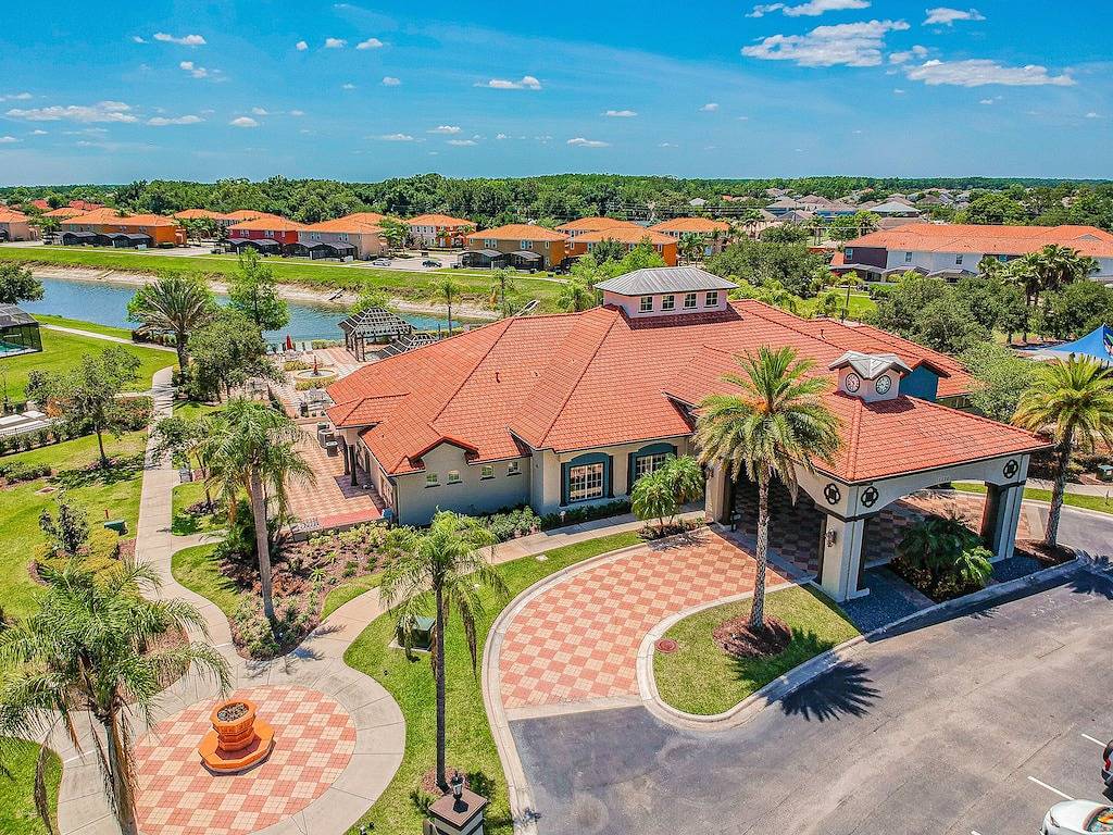 3Br Pool Townhome Near Disney in Kissimmee, Osceola County