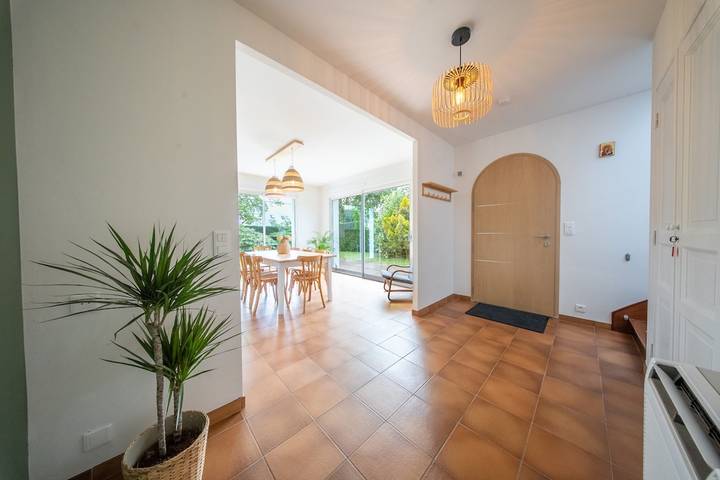 Villa moderne en impasse, le bonheur en famille in Larmor-Plage, Côte des Mégalithes