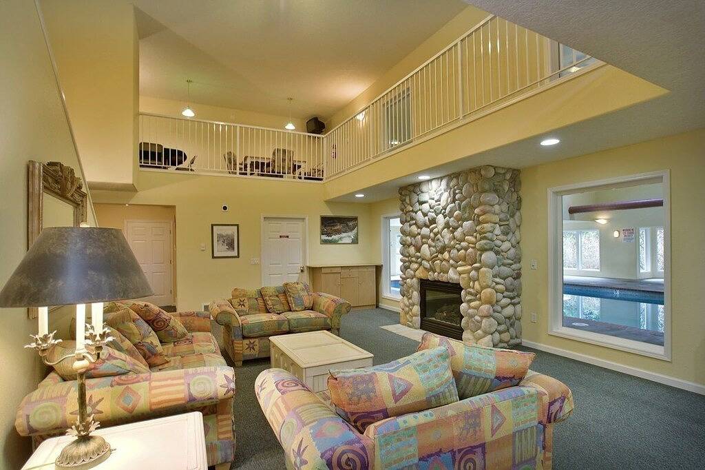 Ganze Wohnung, * Promo!* Atemberaubende Oceanfront Condo, Wifi, Hdtv, Whirlpool, Innenpool und vieles mehr! in Depoe Bay, Lincoln County (OR)