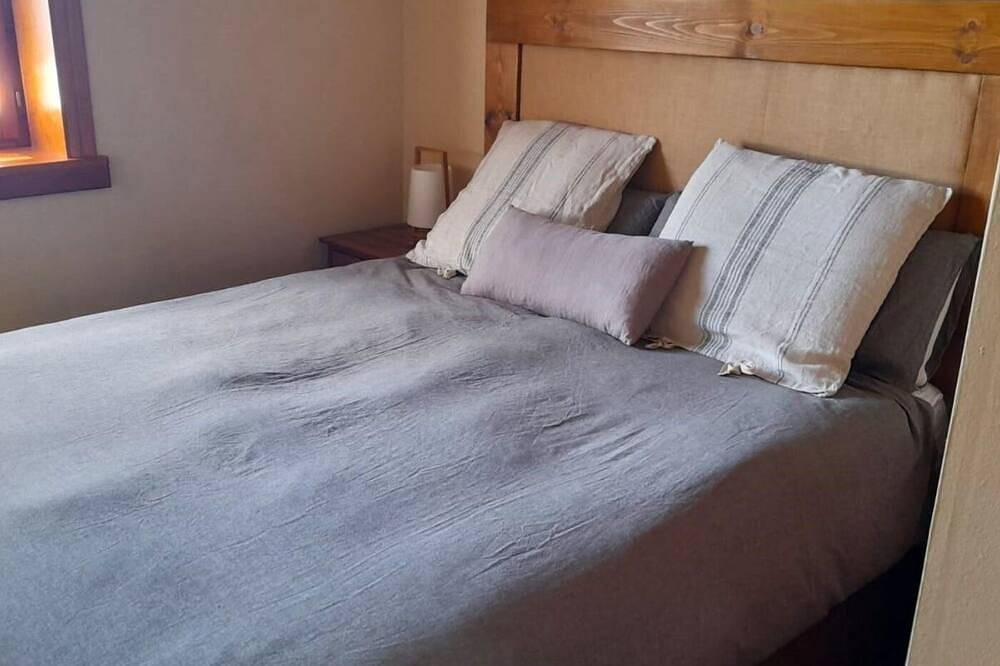 Townhouse 3 rooms Pool, Fireplace, Garden & Dryer in Palau-de-Cerdagne, Prades region