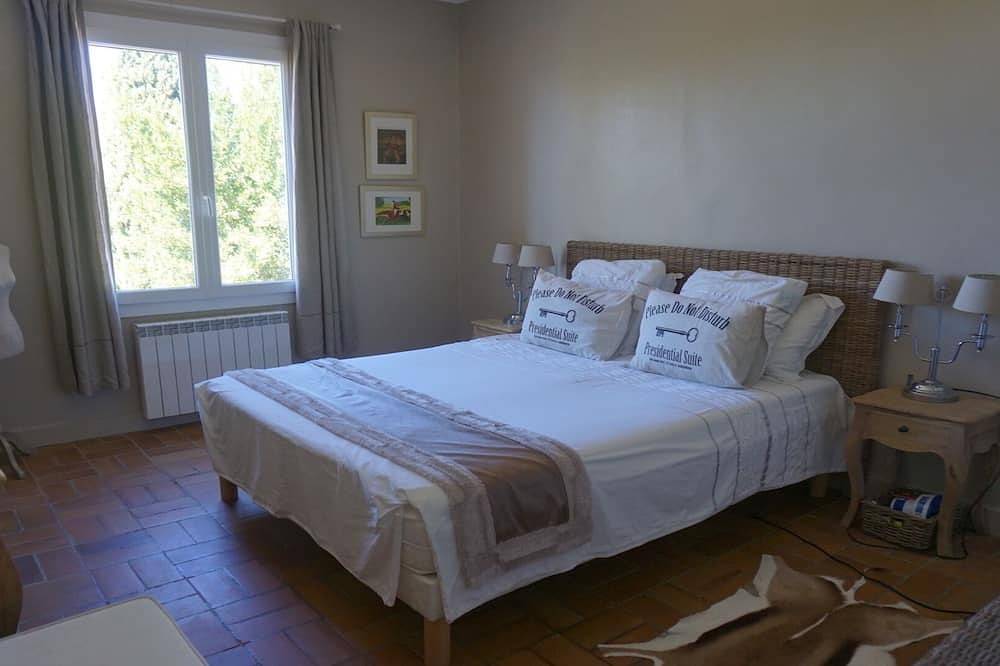 Villa met airconditioning, privézwembad en uitzicht op het platteland in Flayosc, Draguignan en omgeving