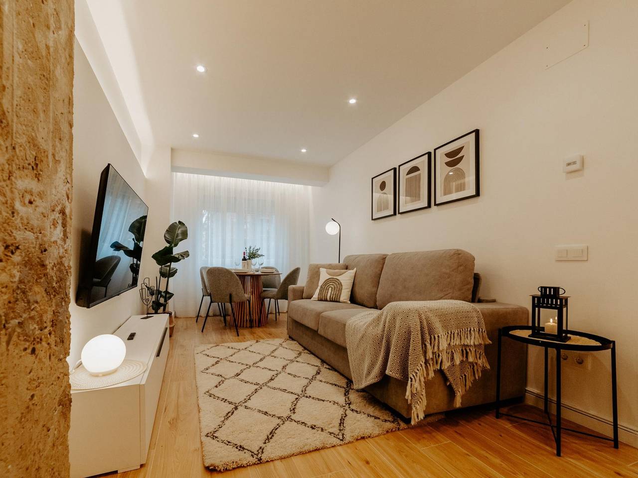 Apartamento entero, Elegancia Moderna en el Corazón de Logroño para 6 Personas in Logroño, Provincia de La Rioja
