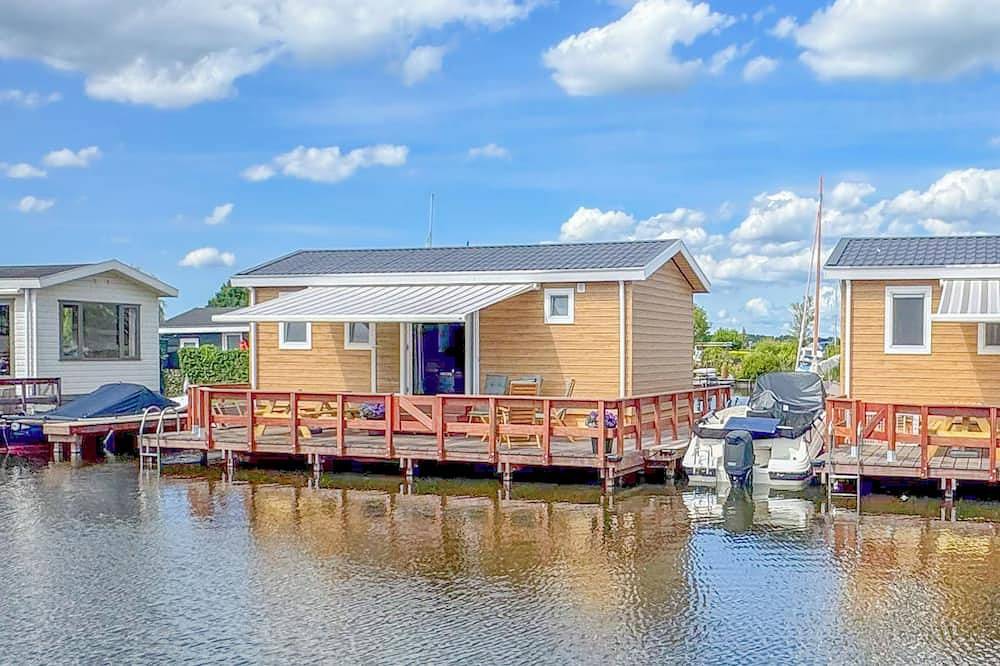 Chalet met airco en terras aan het water in Breukelen, Groene Hart
