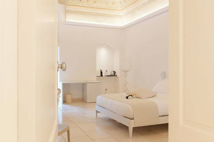 [Relais La Muraglia] Suite La Muraglia - Luxury - Jacuzzi - Molfetta in Molfetta, Bari Provinz