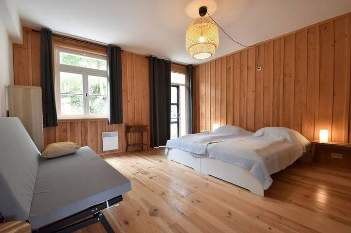 Location de vacances pour 5 personnes, avec piscine et terrasse, animaux acceptés dans Cuzy - 3