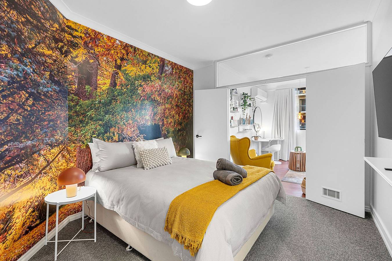 Entire apartment, Bespoke East Perth - Sleeps 2 - Superior Wifi in East Perth, Perth