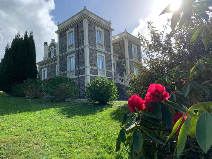 Casa rural para 14 personas, con Balcón y Terraza además de Jardín y Piscina en Navia - 3