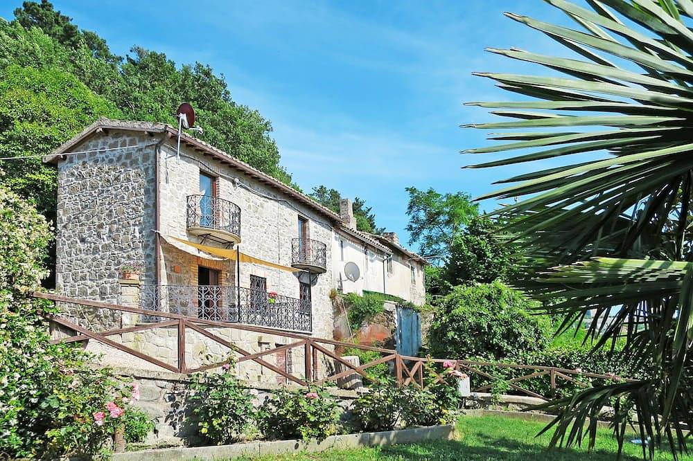Casa Bruna by Interhome in Montefiascone, Provincia de Viterbo