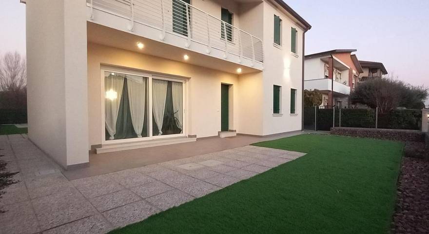 Appartamento per 4 persone, con terrazza e panorama, con animali domestici in Montegrotto Terme