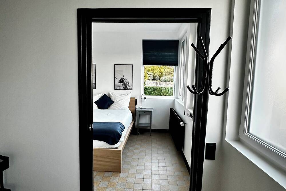 Entire apartment, 700m from the sea, apartment with terrace, parking and pétanque court. in Cayeux-sur-Mer, Abbeville region