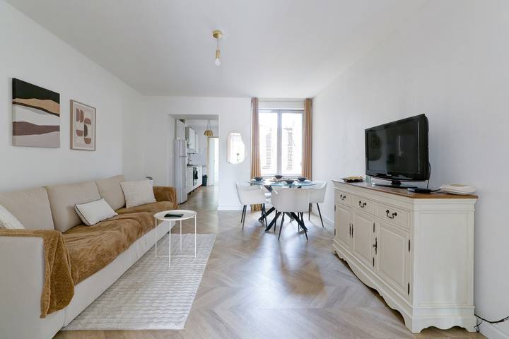 Ferienwohnung für 4 Personen, mit Balkon in Reims