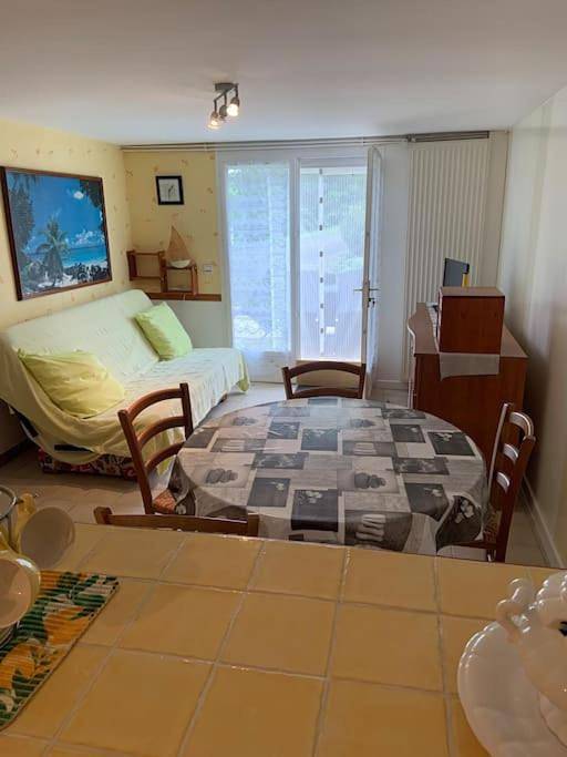 Gîte pour 4 personnes, avec terrasse et jardin à Eauze - 4