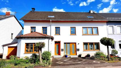Ferienhaus für 7 Personen, mit Terrasse und Garten in Saarburg und Umgebung