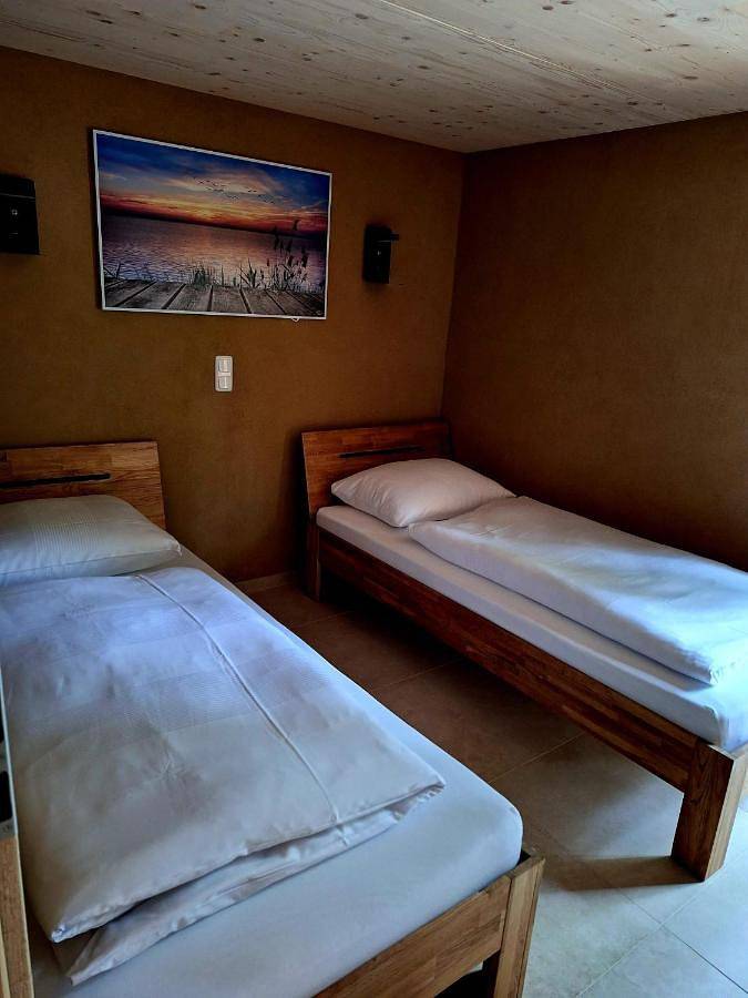 Ferienwohnung für 4 Personen, mit Garten und Ausblick sowie Seeblick, mit Haustier in Sächsisches Elbland - 3