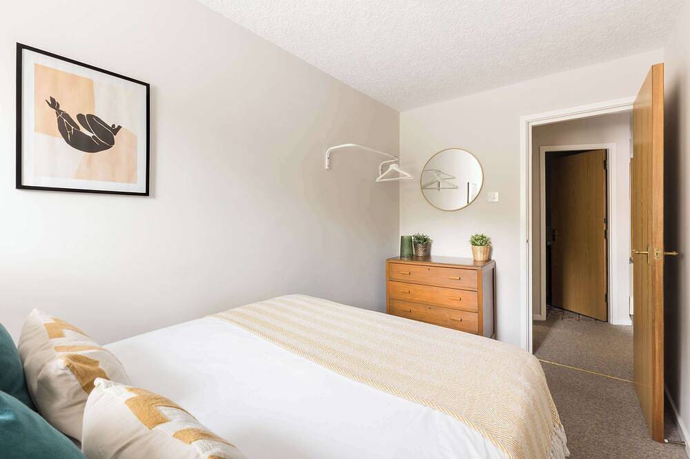 Entire apartment, Apt 2 Chestnut Court - Leamington Spa in Leamington Spa, Warwickshire