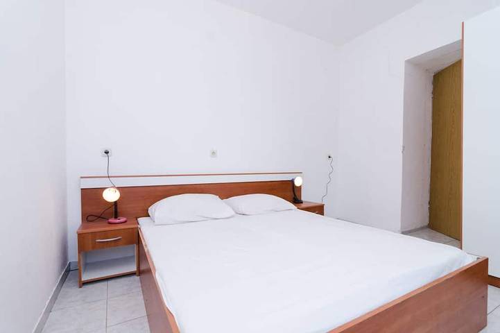 Ganze Wohnung, 2-Zimmer-Ferienwohnung am Strand Bucht Pjestata, Peljesac in Dubrovnik-Neretva