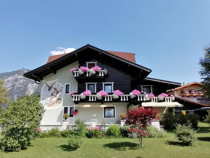 Ferienwohnung für 3 Personen, mit Terrasse und Garten in Pertisau - 2