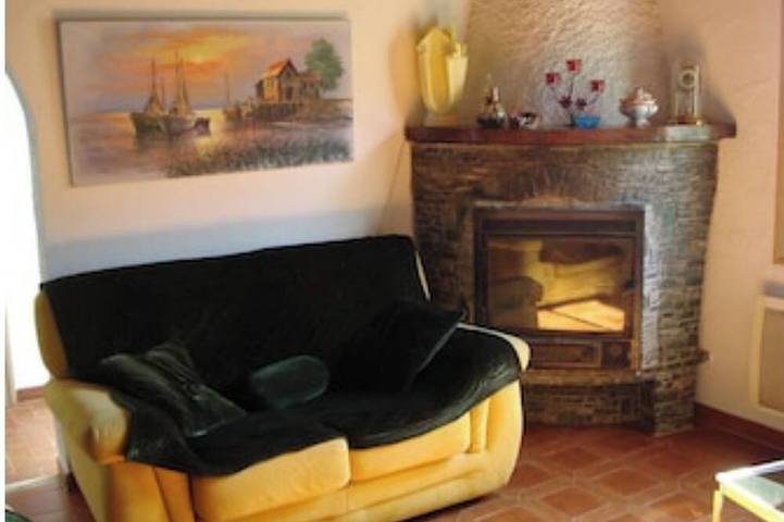 Gîte pour 6 personnes, avec balcon et jardin à Pietracorbara - 4