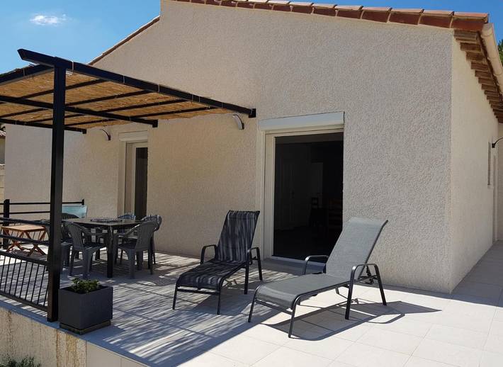 Location de vacances pour 5 personnes, avec jardin et vue à Beauvoisin - 3
