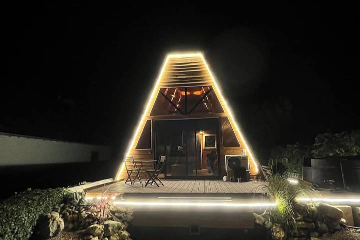 Gîte pour 4 personnes, avec jacuzzi et piscine