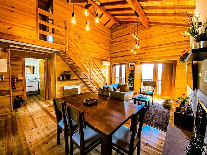 Casa rural para 4 personas, con Balcón y Terraza además de Jardín y Piscina en Chaves