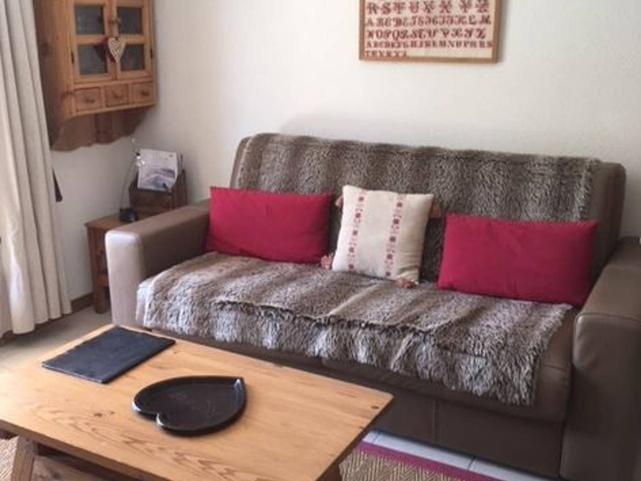 Appartement entier, Appartement 3P, 6 pers, proche pistes, balcon exposé Sud, parking privé, Tv, cuisine équipée in Le Monêtier-les-Bains, Serre Chevalier