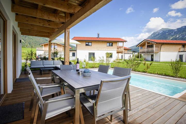 Chalet für 6 Personen, mit Pool und Whirlpool sowie Terrasse und Sauna, mit Haustier in Inzell - 3