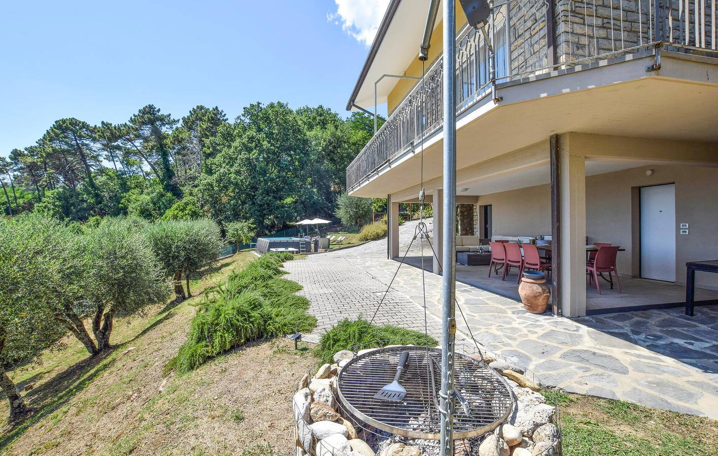 Appartement mit Meerblick, Pool und Parkplatz, 2 km zum Fluss Lucese in Massarosa, Italienische Riviera