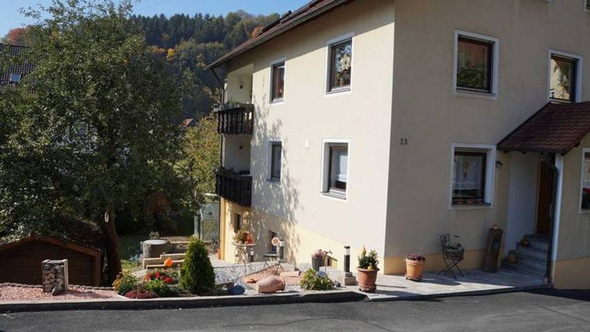 Ferienwohnung für 5 Personen, mit Garten und Balkon - 1