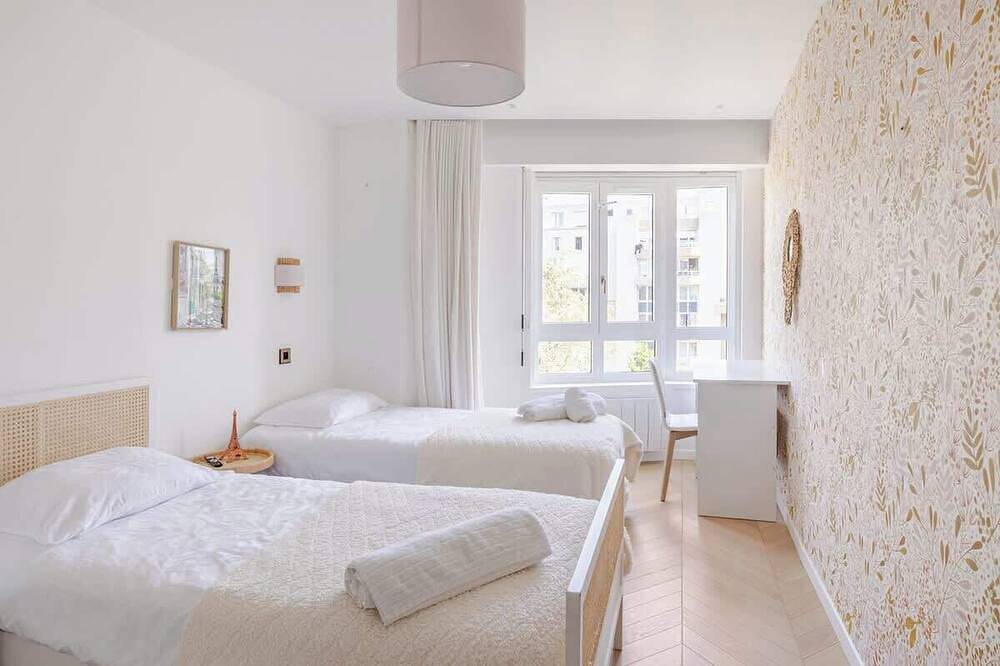 Entire apartment, Luxury & spacious near Accor Arena & Bastille in Charenton-le-Pont, Val-de-Marne