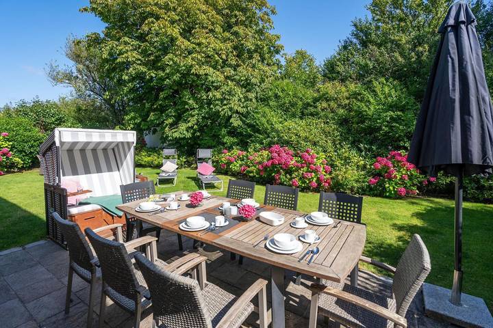 Reetdachhaus für 7 Pers. mit Sauna, Garten, Stellplatz, Wlan, Haustiere erlaubt. in Keitum, Sylt (Gemeinde)