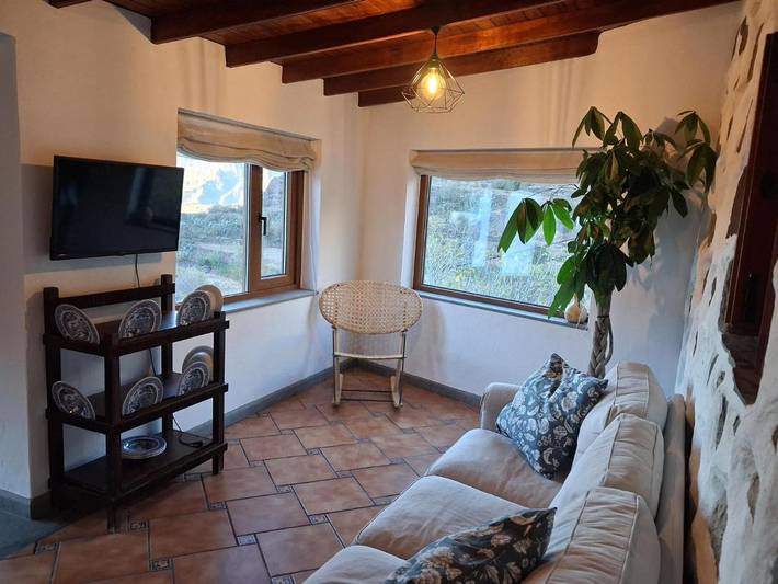 Casa rural para 4 personas, con jardín y piscina además de vistas y terraza en Tejeda - 2