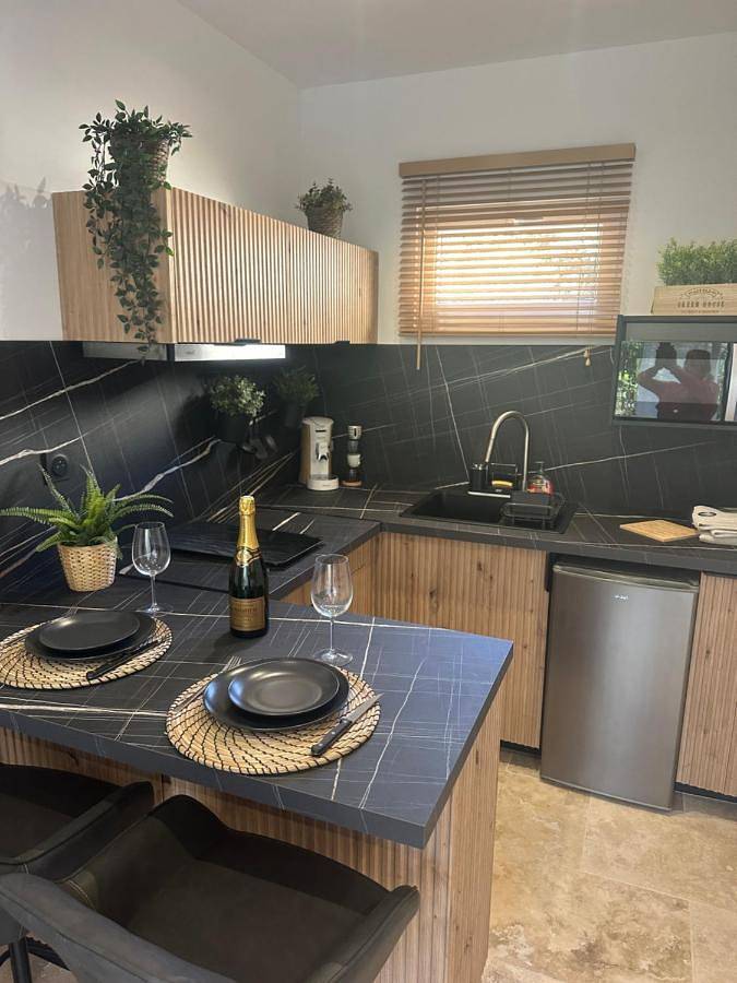 Appartement entier, Studio cosy près du Pont du Gard in Vers-Pont-du-Gard, Région de Nîmes