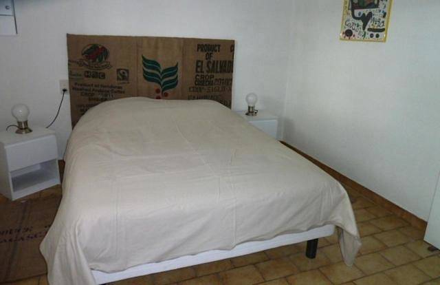 Chambre d’hôte pour 2 personnes, avec terrasse ainsi que jardin et piscine à Maché