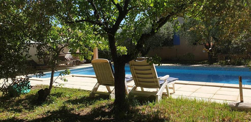 Location de vacances pour 4 personnes, avec piscine et jardin à Pierrevert - 2