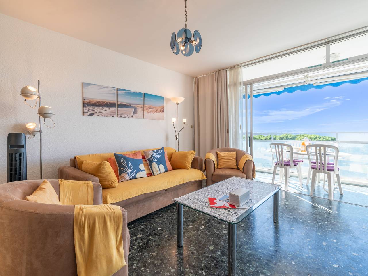Apartamento entero, Le Mireille in Le Grau-du-Roi, Côte d'Améthyste
