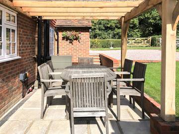 Log Cabin for 5 People in Shipley (West Sussex), West Sussex, Photo 2