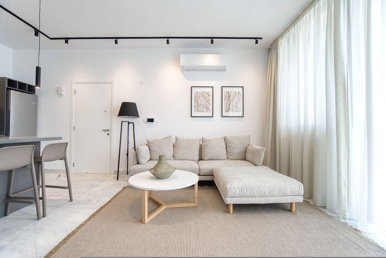 Entire apartment, Prestige 401 2 Bed in Pafos in Paphos, South Cyprus
