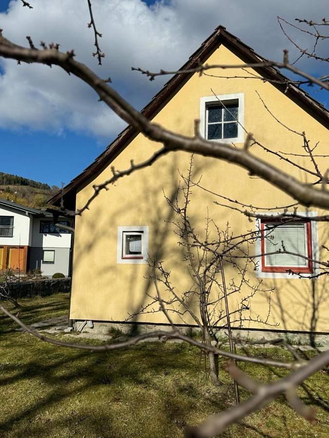 Ferienhaus für 6 Personen, mit Terrasse und Garten sowie Ausblick in Gmünd in Kärnten