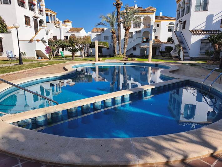 Location de vacances pour 4 personnes, avec jardin dans Playa Flamenca - 3
