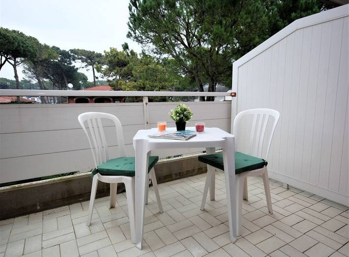 Ferienwohnung für 3 Personen, mit Terrasse und Garten in Lignano Riviera - 2