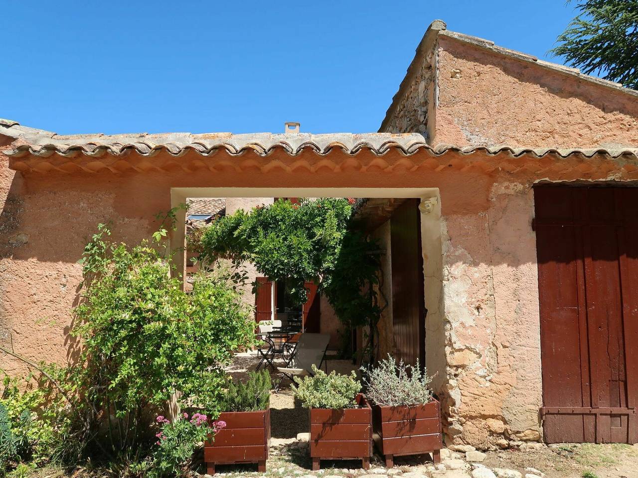 Saint Saturnin D'Apt 105 - Les Geais 105.1 in Saint-Saturnin-lès-Apt, Parque natural regional del Luberon