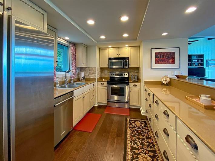 Vacation rental for 6 people, with pool and terrace in Highlands (NC)