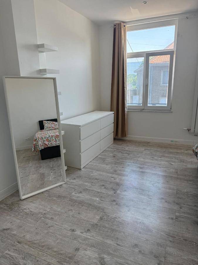 Gîte pour 5 personnes, avec vue à Leeuw-Saint-Pierre - 3
