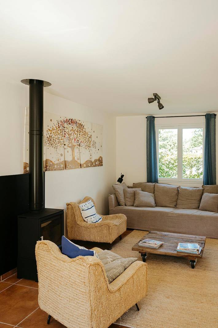 Location de vacances pour 6 personnes, avec Jardin et Piscine à Vasles - 4