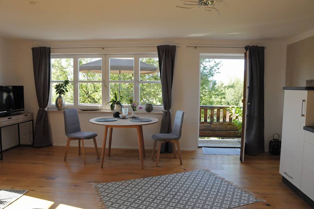 Ganze Wohnung, Quiet apartment with a wonderful mountain view in Riedering, Landkreis Rosenheim